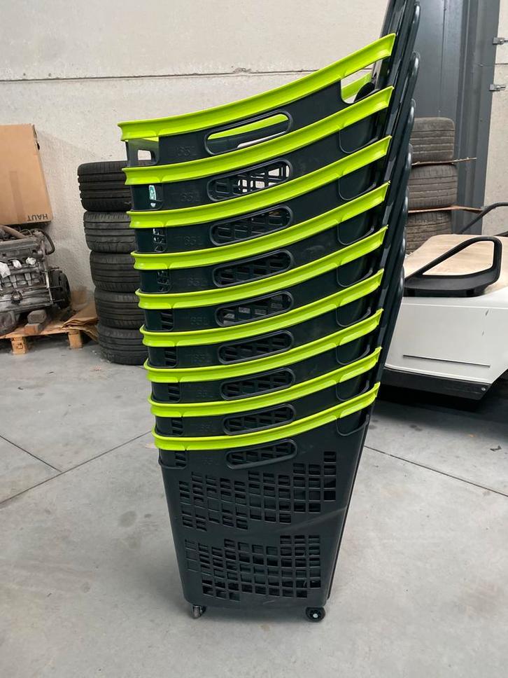 Karretjes op wielen voor opslag diversen, Doe-het-zelf en Bouw, Kratten en Dozen, Zo goed als nieuw, Overige typen, 50 tot 75 cm