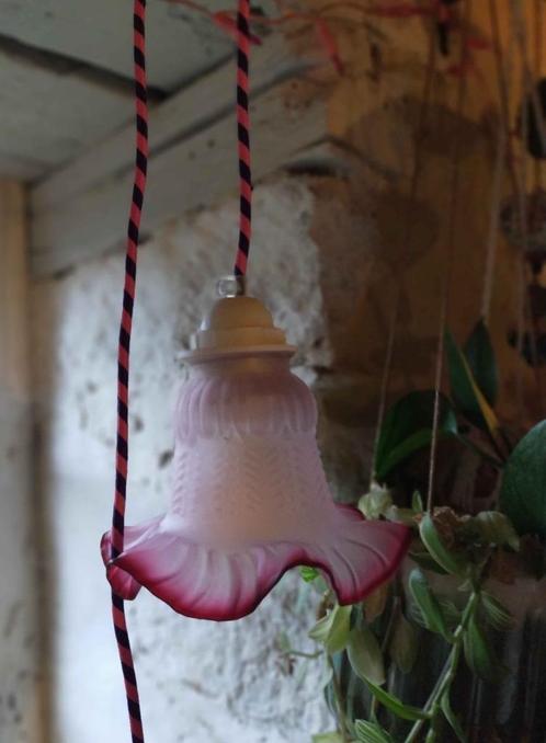 Draagbare lamp - Roze glazen tulp - roze Vertigo-kabel, Antiek en Kunst, Antiek | Verlichting, Verzenden