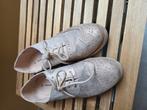 Mooie metallic veterschoenen maat 41, Kleding | Dames, Schoenen, Ophalen of Verzenden, Instappers, Beige, Trend One