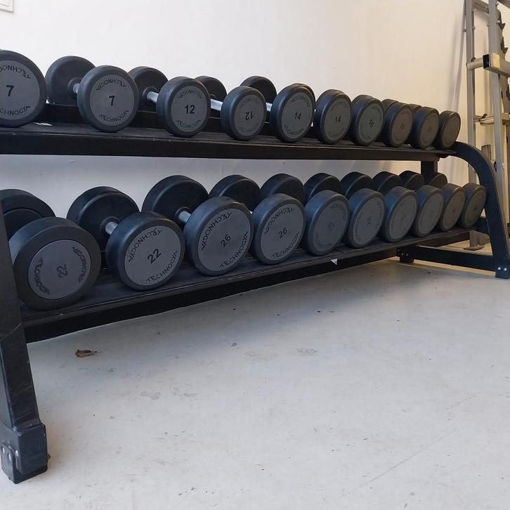 Technogym Pu Dumbells Set 7 kilo tot 34 kilo + Dumbellrek, Sport en Fitness, Fitnessmaterialen, Zo goed als nieuw, Ophalen