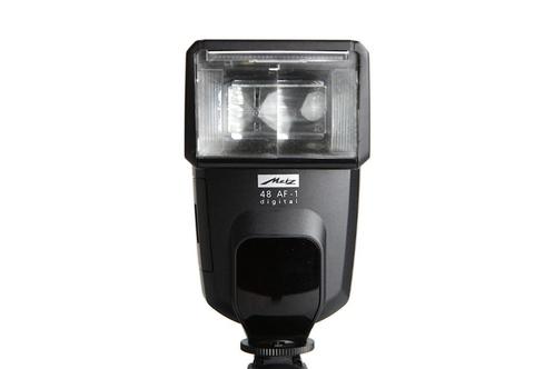 Metz (Canon) mecablitz 48 AF-1 flitser met 1 jaar garantie, Audio, Tv en Foto, Foto | Flitsers, Zo goed als nieuw, Canon, Kantelbaar