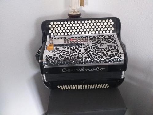 Accordeon Cavagnolo, Muziek en Instrumenten, Accordeons, Zo goed als nieuw, Knopaccordeon, 120-bas, Overige merken, Ophalen of Verzenden