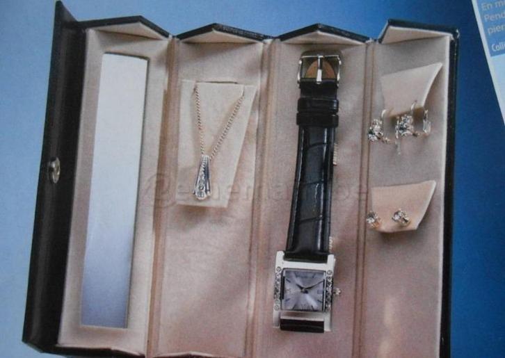 AVON: sieradenset en opbergkoffer, Handtassen en Accessoires, Kettingen, Nieuw, Zilver, Zwart, Ophalen of Verzenden