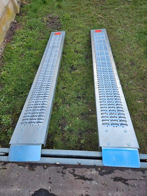 2 oprijplaaten voor zitmaier Draagvermogen 400 kg L=205 m, Tuin en Terras, Zitmaaiers, Zo goed als nieuw, Ophalen