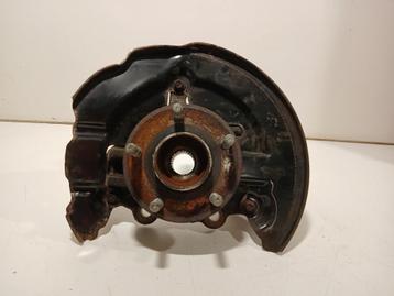 MOYEU DE ROUE AVANT DROIT Ford C-Max (DXA) (01-2010/06-2019), Utilisé, Ford