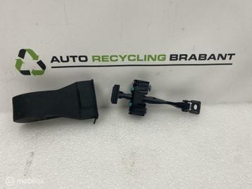 Deurvanger Voor Links Recht Volkswagen Arteon 3G8837267 beschikbaar voor biedingen