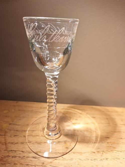 Hulstkamp gezuurd tekst borrelglas, jeneverglas _9, Verzamelen, Glas en Drinkglazen, Zo goed als nieuw, Borrel- of Shotglas, Ophalen of Verzenden