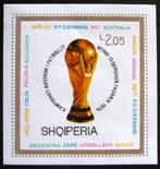 Albanië  WK voetbal 74, Postzegels en Munten, Ophalen of Verzenden, Postfris, Sport