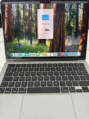 Macbook air 13.6 M3 24gb ram 1TB beschikbaar voor biedingen