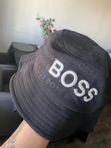 Hugo Boss buckle hat. Hoed. Origineel  beschikbaar voor biedingen