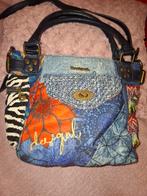 Desigual handtas met schouderriem, Handtassen en Accessoires, Tassen | Damestassen, Ophalen of Verzenden, Zo goed als nieuw, Handtas