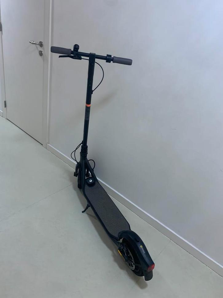 Ninebot F25E, Fietsen en Brommers, Steps, Zo goed als nieuw, Elektrische step (E-scooter), Ophalen