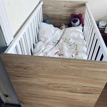 lit bebe Quax  plus matelas impeccable 250€, Enfants & Bébés, Enlèvement, Comme neuf, Lit