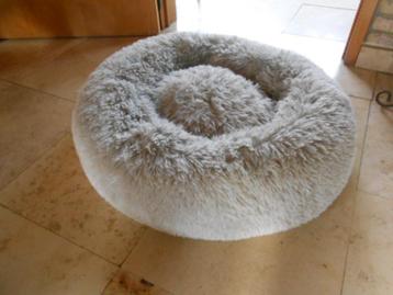 forme de coussin pour chien ou chat : beignet