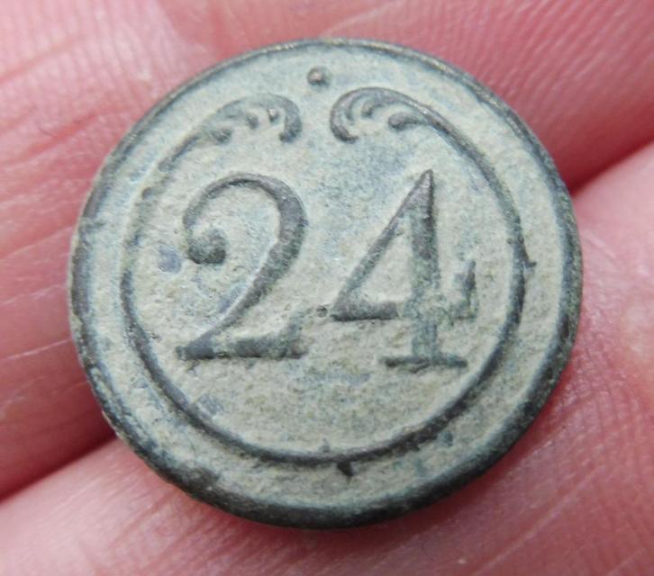 Uniformknoop Napoleon 24e Regiment d'Infanterie, Verzamelen, Militaria | Algemeen, Landmacht, Hulzen of Bodemvondsten, Verzenden
