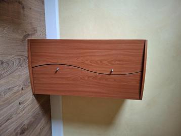 Cd meubel beschikbaar voor biedingen