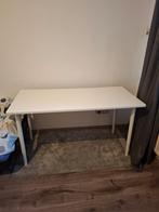 Table de bureau Titre Bureau blanc 140x60 cm avec des pieds, Maison & Meubles, Enlèvement, Réglable en hauteur, Comme neuf, Bureau