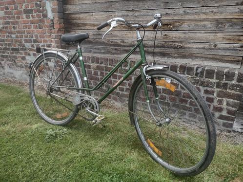 Studentenfiets volledig in orde gezet 28 inch ledverlichting, Fietsen en Brommers, Fietsen | Dames | Damesfietsen, Ophalen