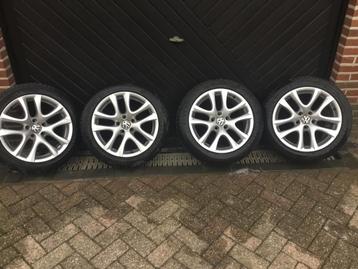 Volkswagen Scirocco 235/45/17 5x112 velgen beschikbaar voor biedingen