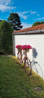 Vintage decoratieve fiets, Tuin en Terras, Zo goed als nieuw