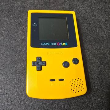 Gameboy Color  disponible aux enchères