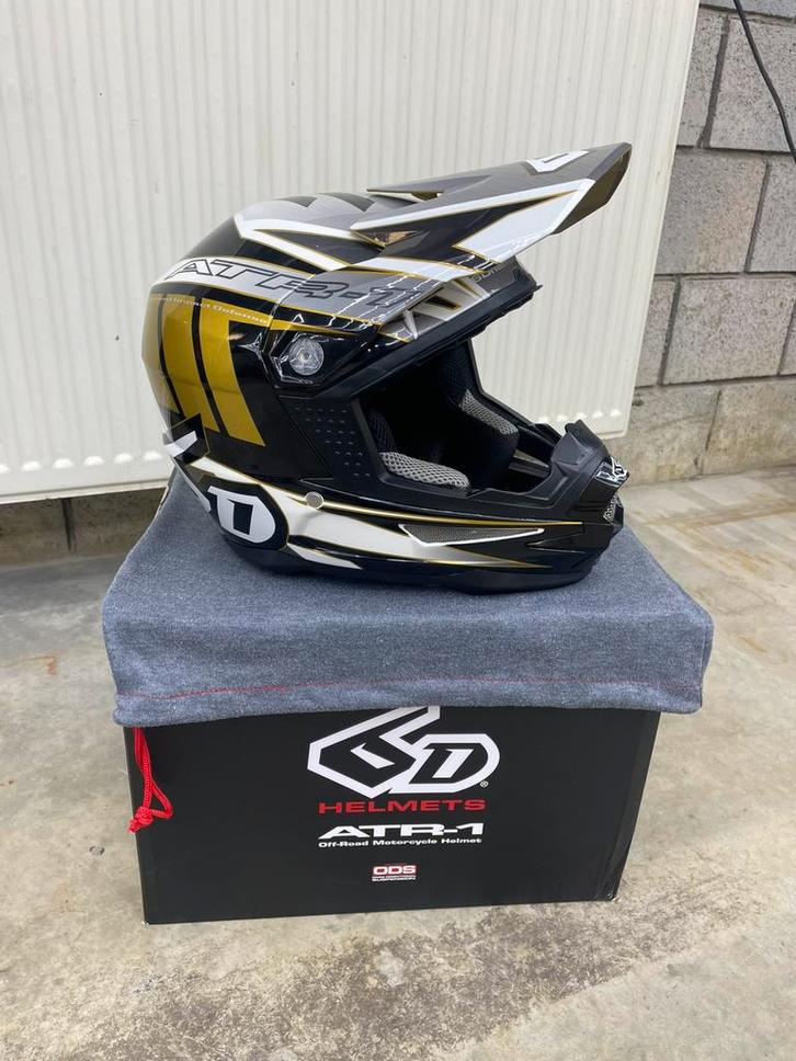 6D helm atr-1, Motoren, Kleding | Motorhelmen, Heren, Offroadhelm, S, Overige merken, Nieuw zonder kaartje, Ophalen