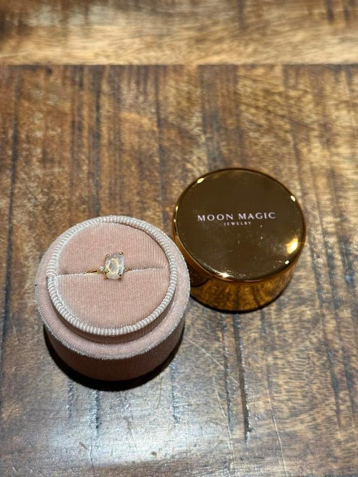 Nieuwe ring van Moon Magic, Bijoux, Sacs & Beauté, Bagues, Neuf, Femme, 18 à 19, Or, Or, Avec pierre précieuse, Enlèvement ou Envoi