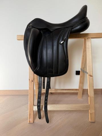 Selle de Dressage - Equipe - Modèle Viktoria - 17,5 P beschikbaar voor biedingen