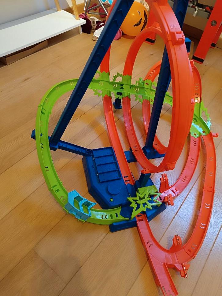 Hot wheels looping multi crash, Enfants & Bébés, Jouets | Circuits, Neuf, Circuit, Autre propulsion, Hot Wheels, Avec looping