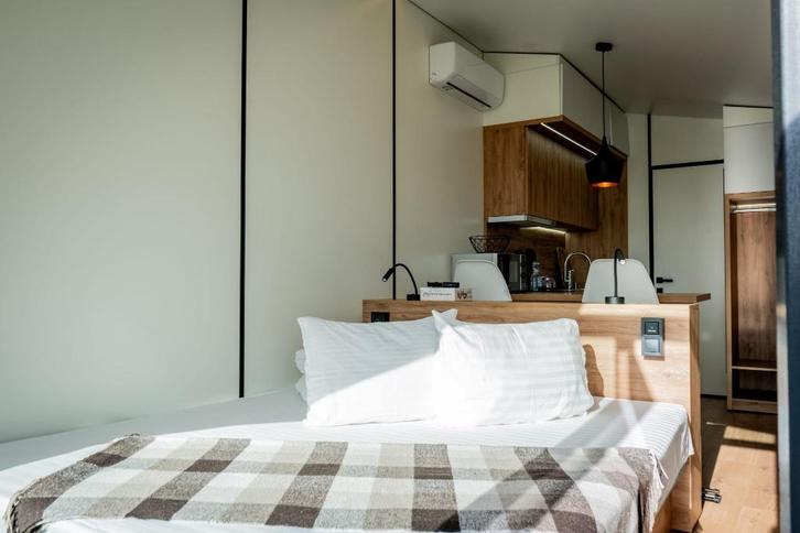 Tiny House - moet weg !!!, Caravans en Kamperen, Stacaravans, tot en met 2, Ophalen