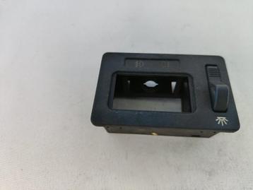 Inbouw frame voor schakelaar BMW 5 serie E28 61311375984 137 beschikbaar voor biedingen