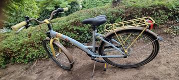 Meisjesfiets met 6 versnellingen 22 inch beschikbaar voor biedingen
