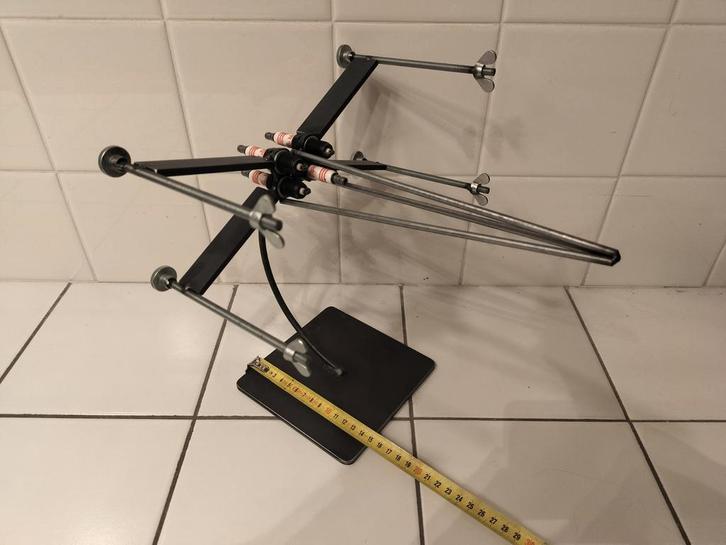 Metal scrap art, Antiek en Kunst, Kunst | Designobjecten, Verzenden