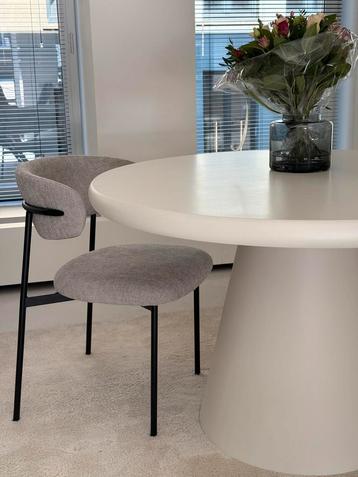 Nieuwe eetkamerstoelen - 4 stuks - grijs beschikbaar voor biedingen