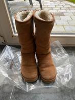 Uggs maat 39, Gedragen, Ophalen of Verzenden, Hoge laarzen, Bruin