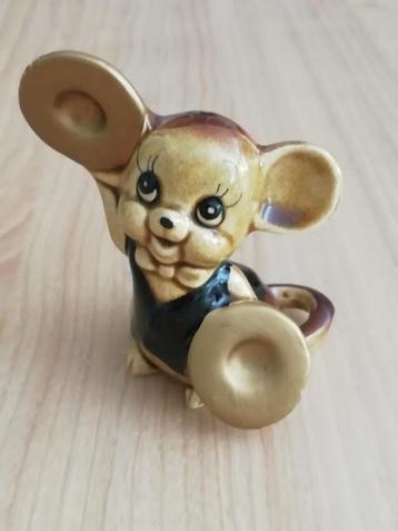 Petite souris musicienne, Enlèvement ou Envoi