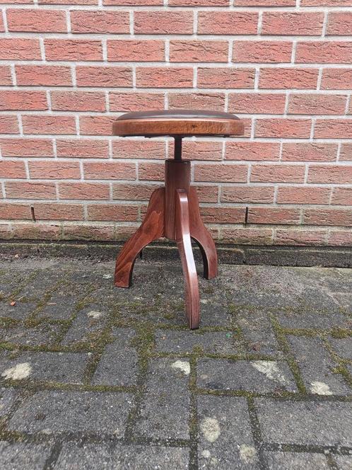 Vintage pianostoel / assistent stoel / pianokruk, Muziek en Instrumenten, Piano's, Gebruikt, Piano, Ophalen of Verzenden