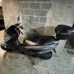 Scooter Suzuki Burgman 125/topkoffer 2018, Motoren, Particulier, Scooter
