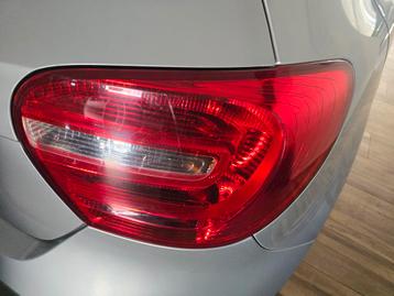 FEU ARRIÈRE DROIT POUR MERCEDES CLASSE A  beschikbaar voor biedingen