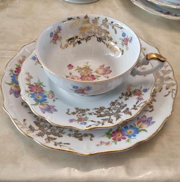 Theeservies set  beschikbaar voor biedingen