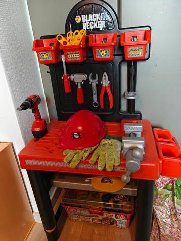 Smoby Black n Decker werkbank beschikbaar voor biedingen
