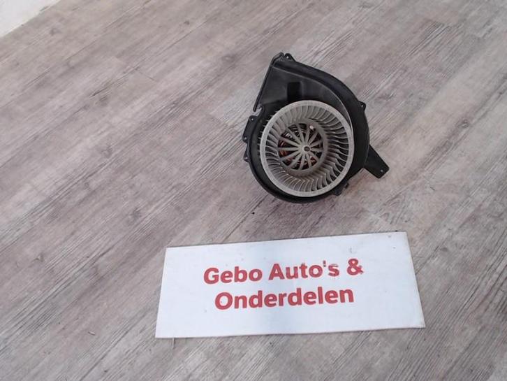 KACHEL VENTILATORMOTOR Skoda Fabia (6Y5) (01-2000/12-2007), Auto-onderdelen, Airco en Verwarming, Skoda, Gebruikt