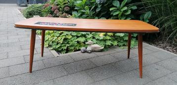 Vintage salontafel uit de jaren '60 beschikbaar voor biedingen
