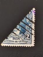 Guatemala 1941 - J.R. Barrios - timbre en deux, Enlèvement ou Envoi, Affranchi, Amérique centrale