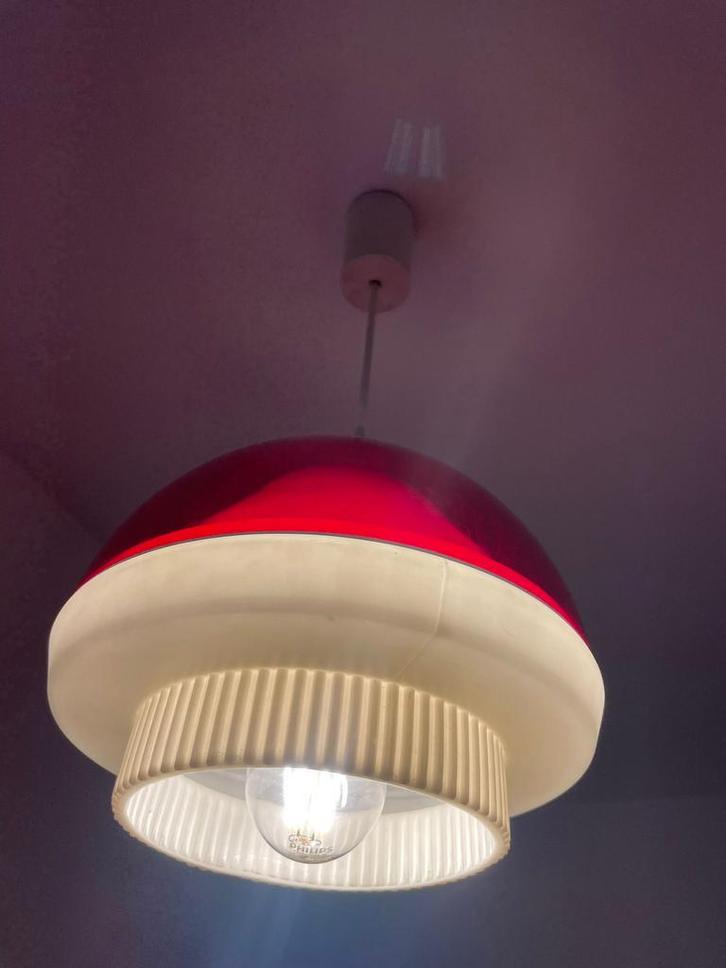 Suspension vintage rouge des années 70 – Design space age, Huis en Inrichting, Lampen | Hanglampen, Zo goed als nieuw, Ophalen of Verzenden
