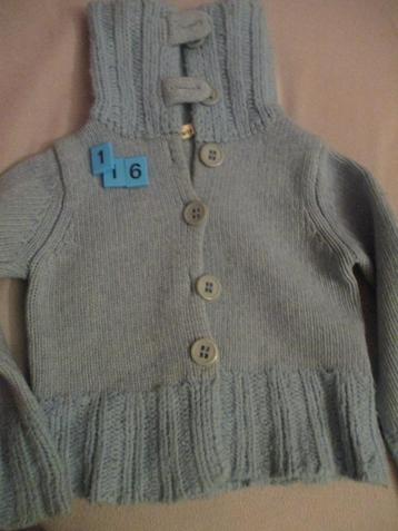 Blauw vest Pauline B maat 116 beschikbaar voor biedingen