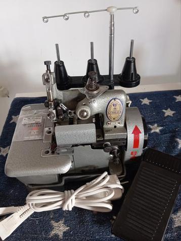 Naaimachin Overlock, Enlèvement ou Envoi, Comme neuf, Machine à coudre