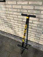 Qu-ax pogostick tot 80 kg, Kinderen en Baby's, Ophalen, Zo goed als nieuw