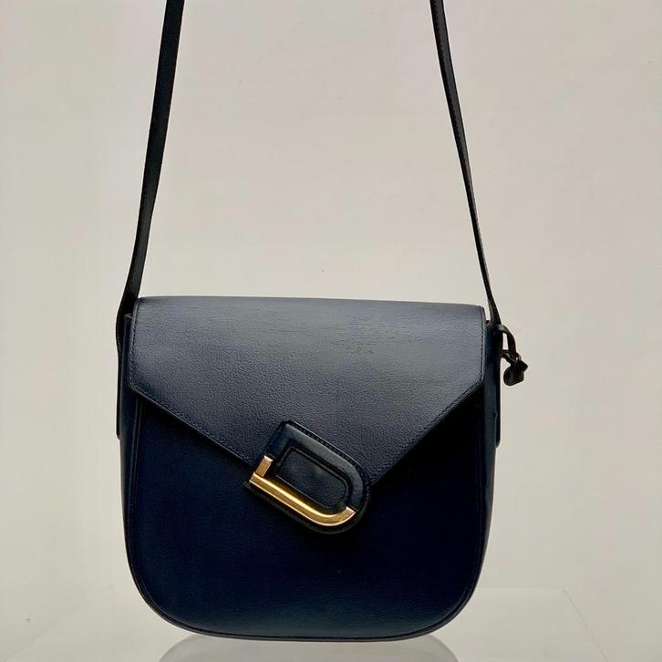 Handtas Delvaux. Meer keuze in onze winkel ook Louis Vuitton, Handtassen en Accessoires, Tassen | Damestassen, Handtas, Ophalen of Verzenden