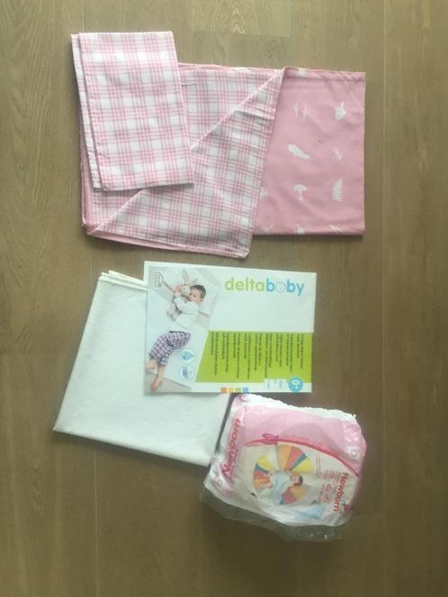 Bedtextiel voor babybedje, Kinderen en Baby's, Kinderkamer | Beddengoed, Zo goed als nieuw, Dekbedovertrek, Roze, Ophalen of Verzenden